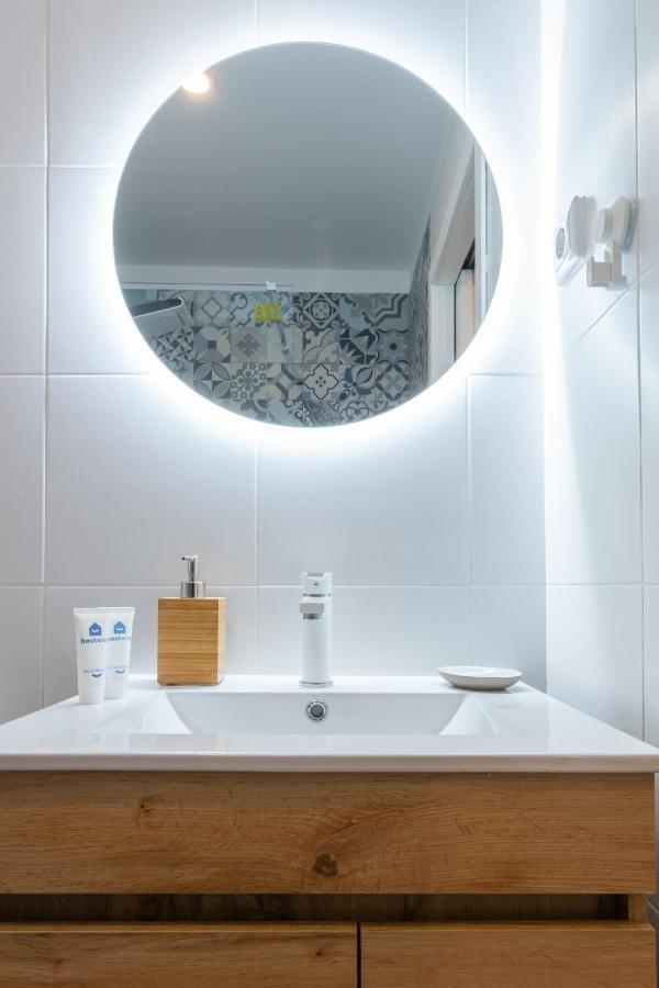Host Wise - Fantastic Contemporary Flat W Balcony * Porto