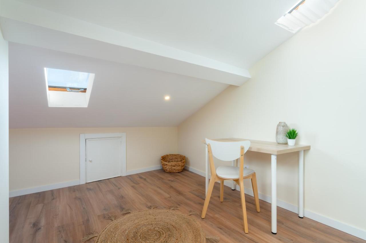 Host Wise - Fantastic Contemporary Flat W Balcony Porto