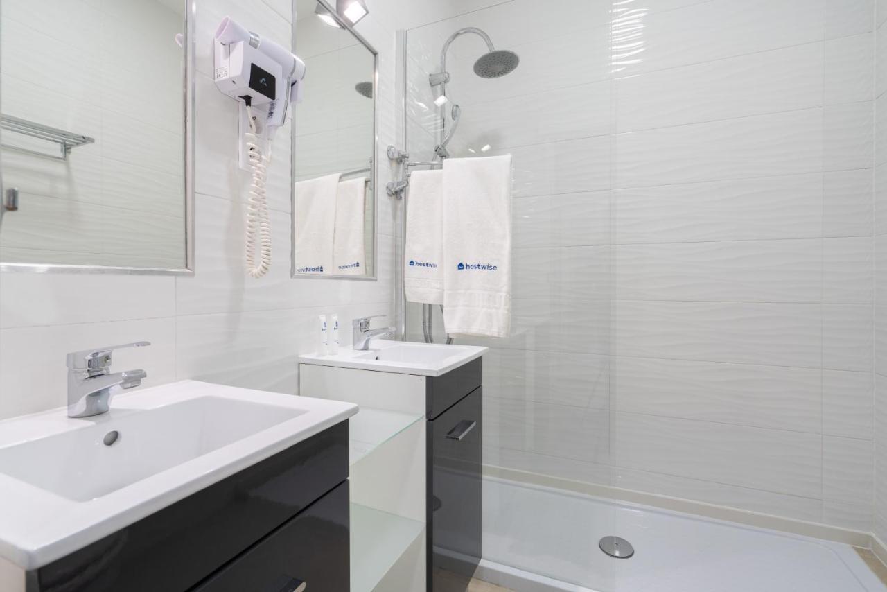 Modern Flats With Stunning Terrace Or Balcony - Location Apartment *