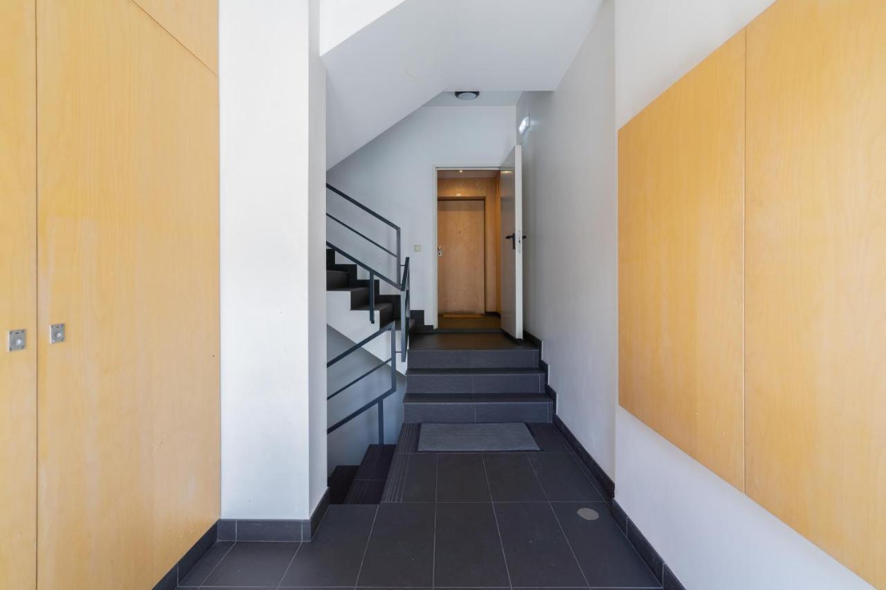 Host Wise - Bright Fresh Flat With Garage - Marques Apartment