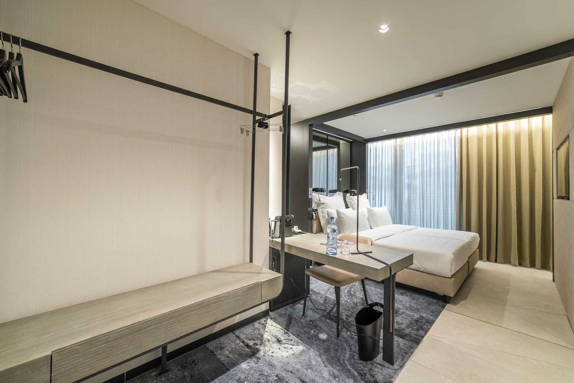 Royal Bridges Hotel