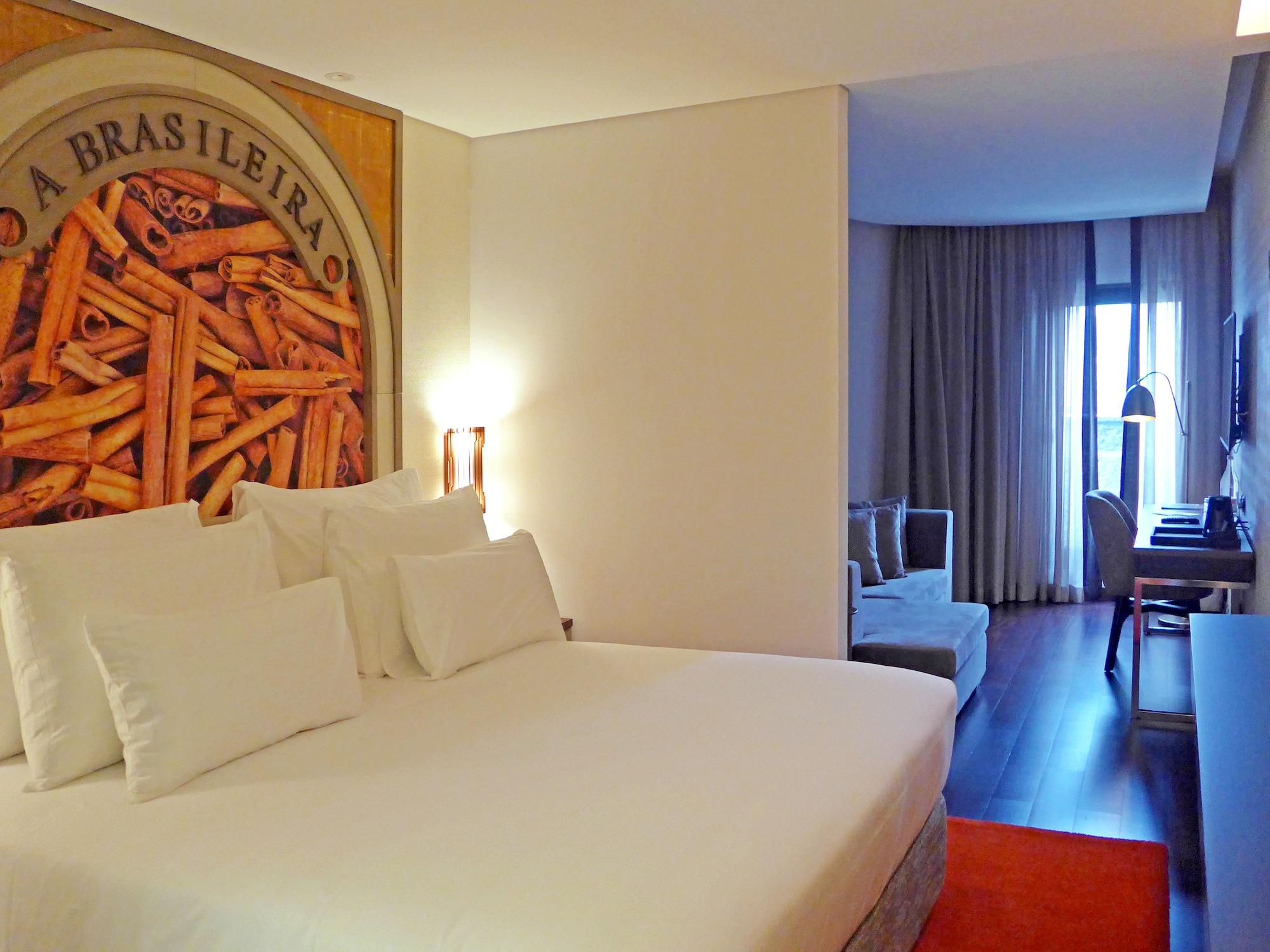 Pestana - A Brasileira, Center & Heritage Building