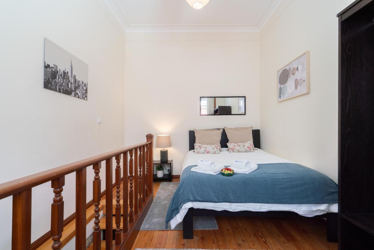 Host Wise - Classy Amazing Flats Apartment