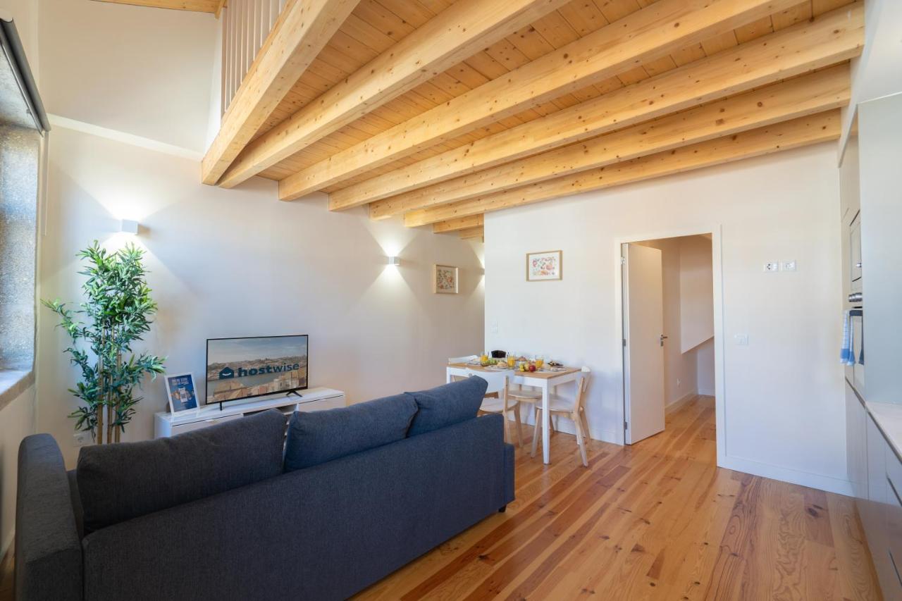 Host Wise - Lovely & Cozy Duplex Flat *