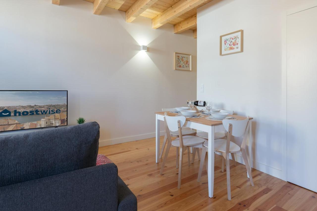 Apartment Host Wise - Lovely & Cozy Duplex Flat *