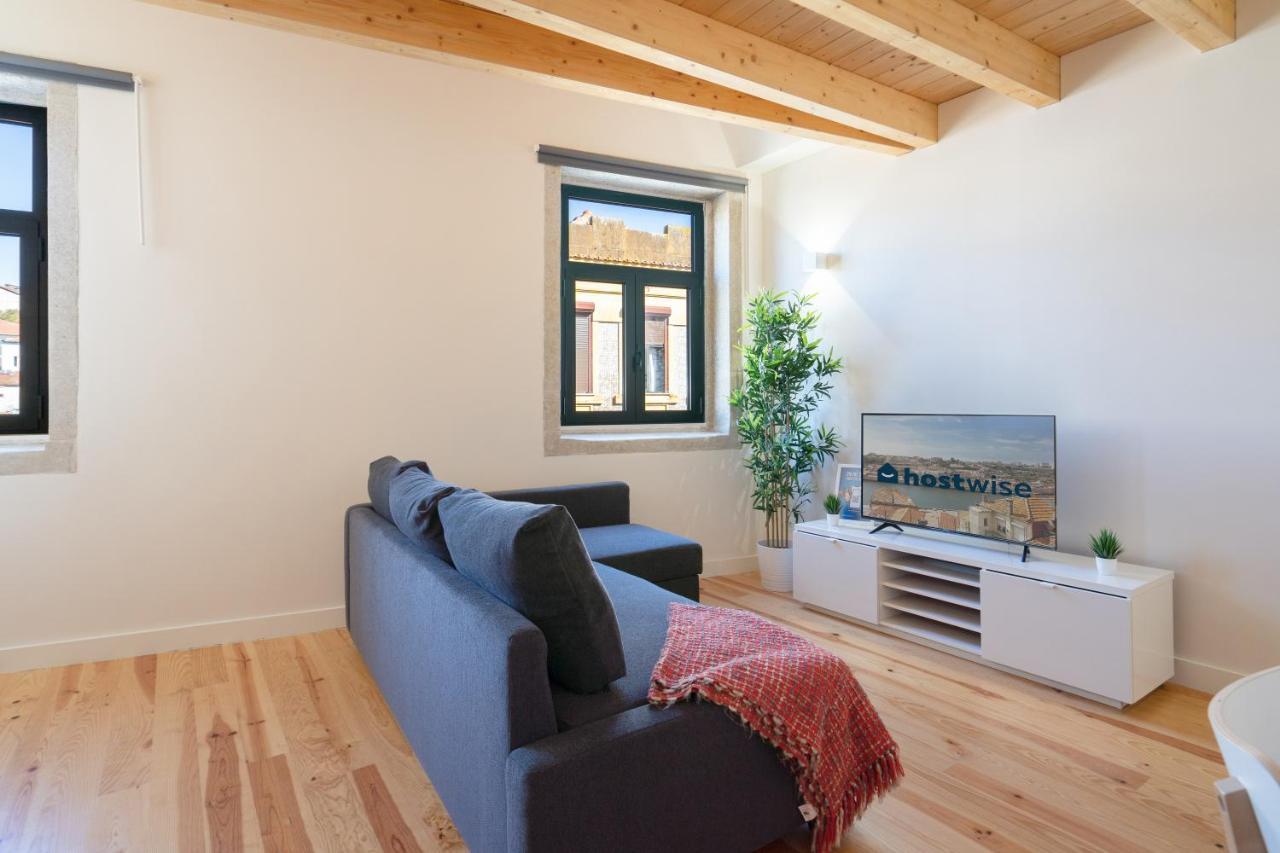 Host Wise - Lovely & Cozy Duplex Flat