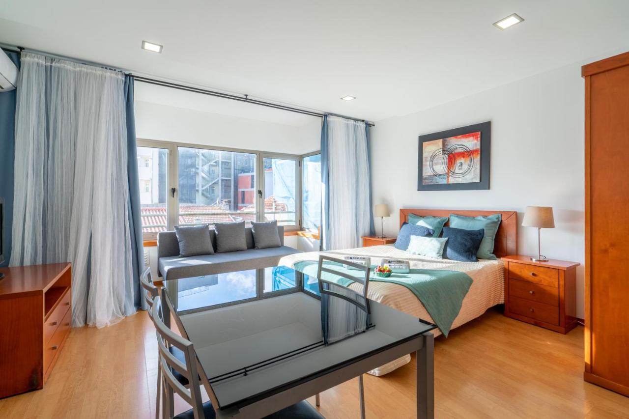 Host Wise - Bright Quiet Flats - Prime Location Apartment *