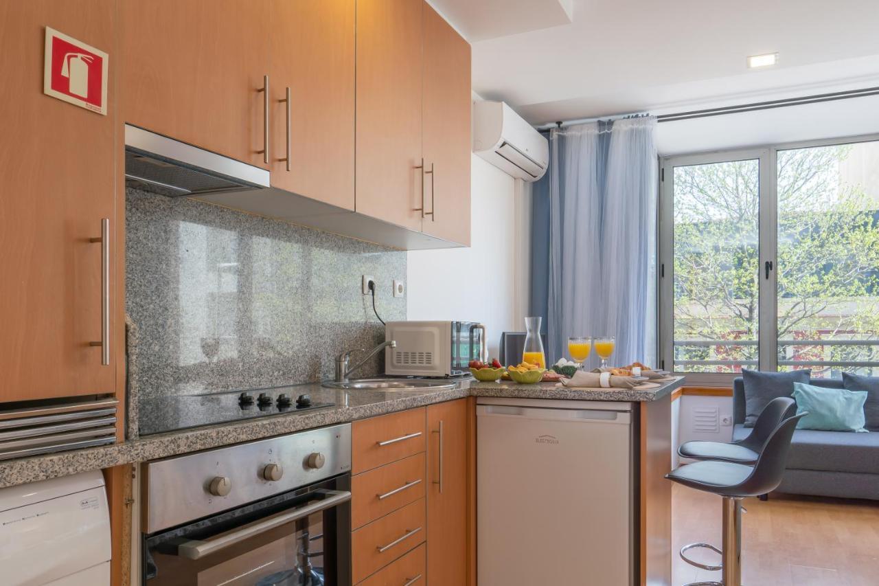 Host Wise - Bright Quiet Flats - Prime Location Apartment