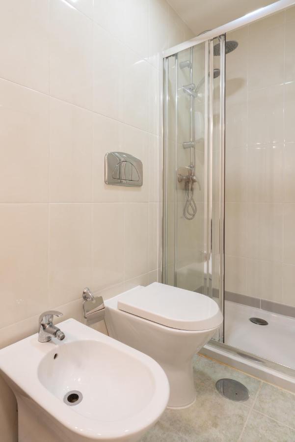 Host Wise - Bright Quiet Flats - Prime Location Apartment