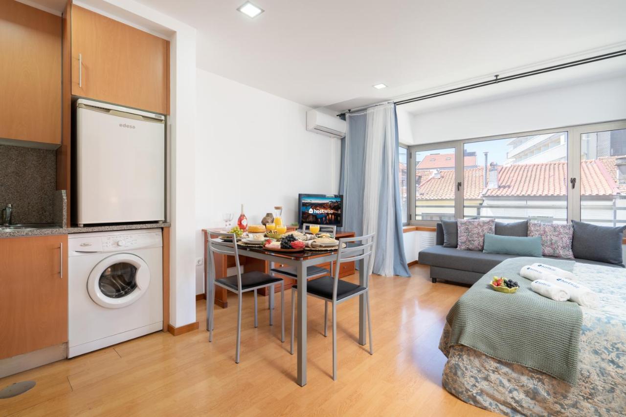 Host Wise - Bright Quiet Flats - Prime Location Apartment *
