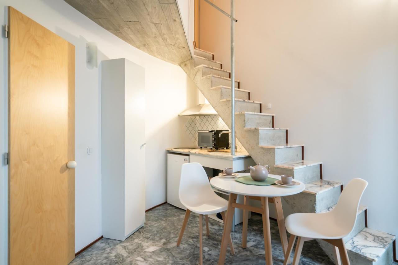 Apartment Host Wise - Quiet Colourful House - Garden Porto