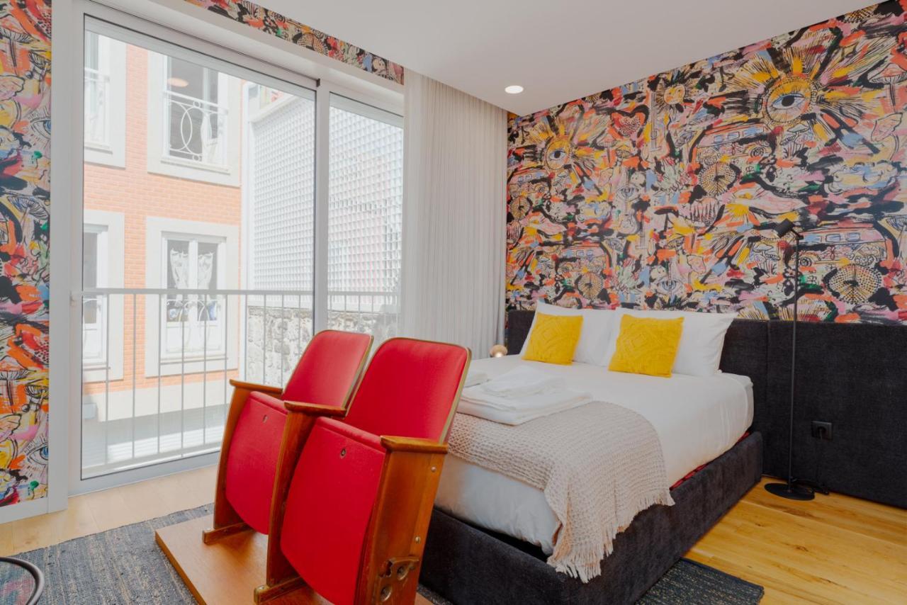 Theater Apartment *