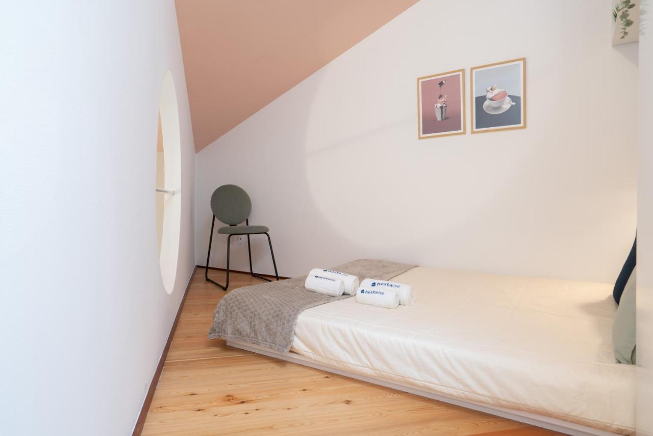 Apartment Host Wise - Quiet Colourful House - Garden