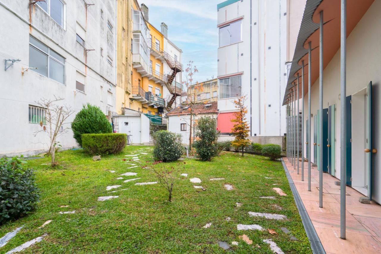 Host Wise - Quiet Colourful House - Garden Apartment Porto