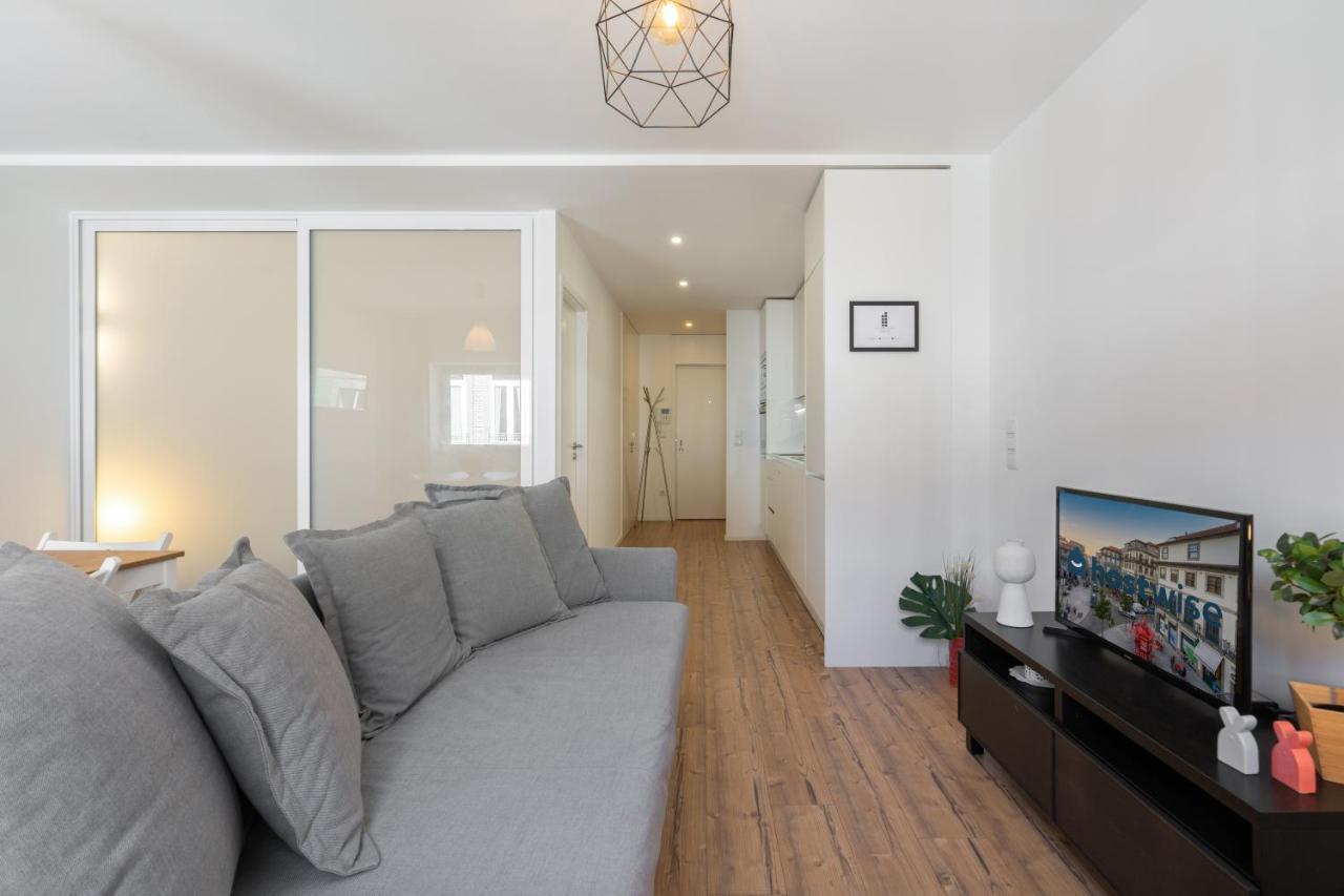 Host Wise - Charming Welcoming Flat - Centrally Located Porto