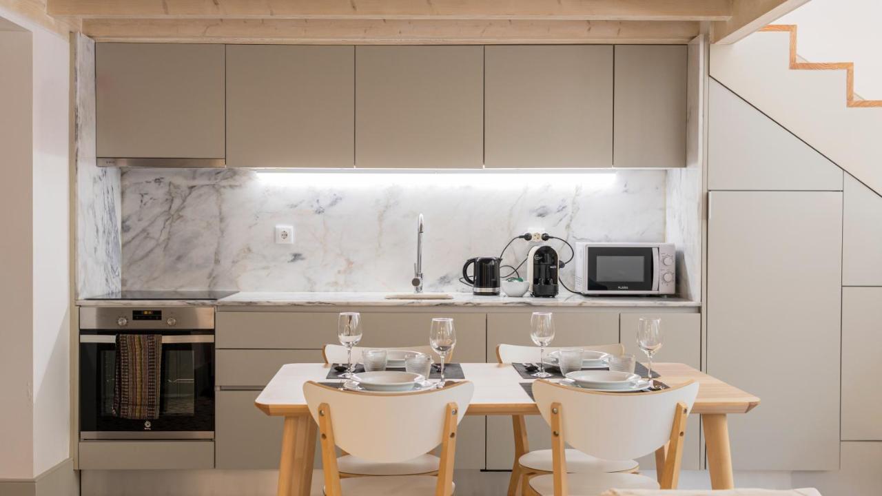 Stunning Duplex W/ Patio By Lovelystay * Porto