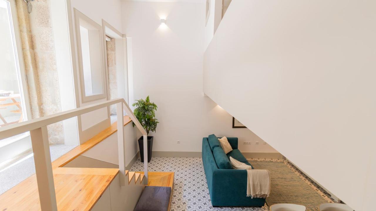 Stunning Duplex W/ Patio By Lovelystay Porto