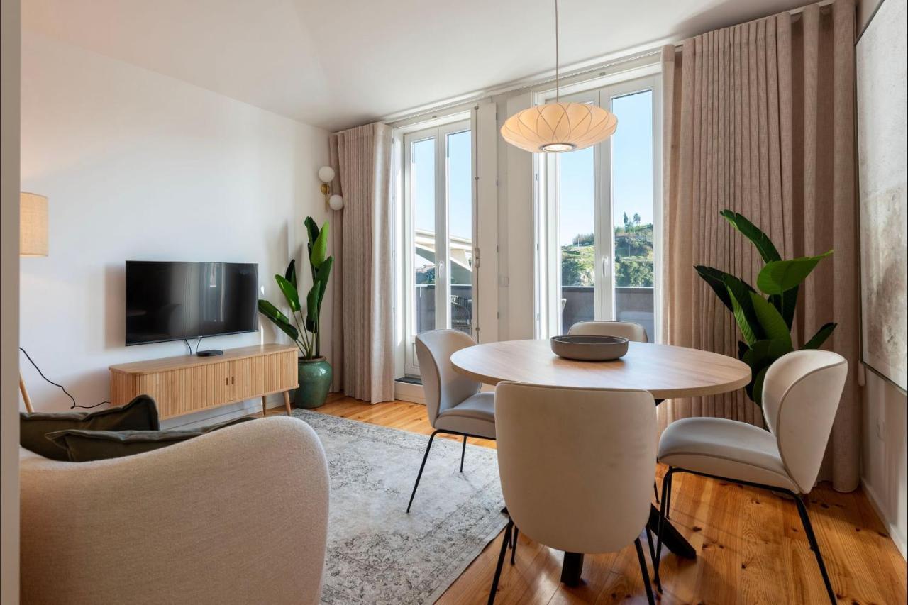 Unique T2 W/ View Of The River By Lovelystay * Porto