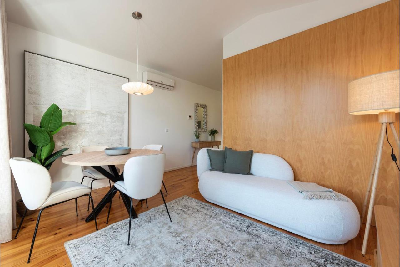 Unique T2 W/ View Of The River By Lovelystay Apartment Porto
