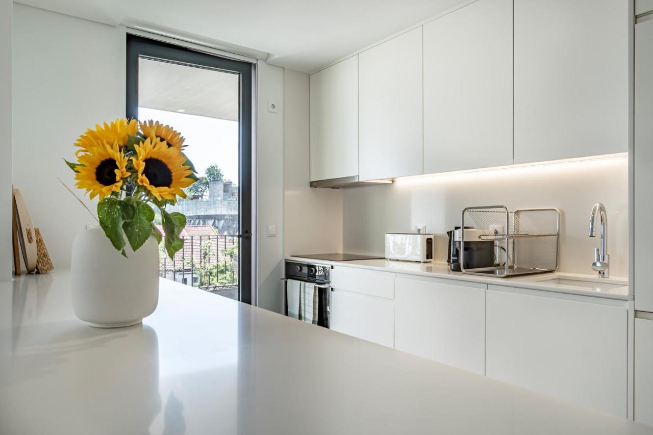 Bonfim Living - Great Location, Al Fresco Dining And Free Private Parking * Porto