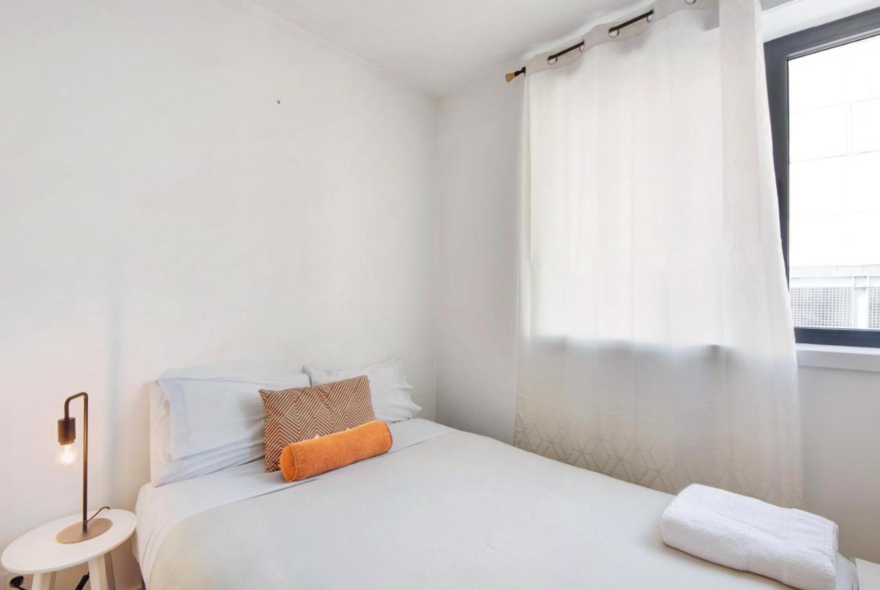 Minimalist Studio Centre * Porto