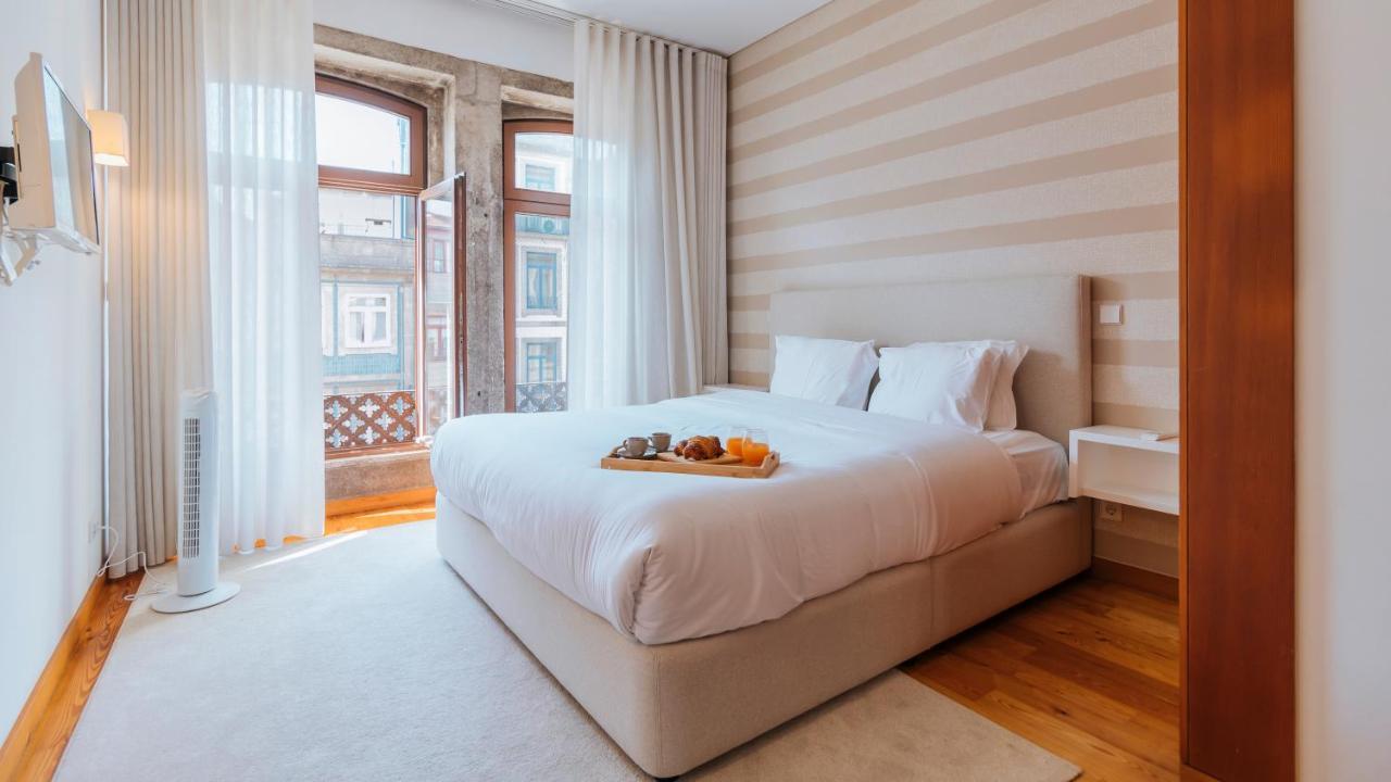 Mouzinho Downtown 2br W/ Parking By Lovelystay Apartment