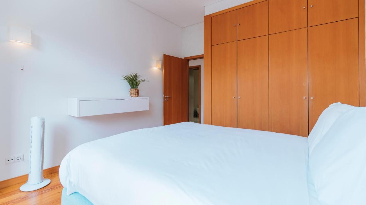 Mouzinho Downtown 2br W/ Parking By Lovelystay *