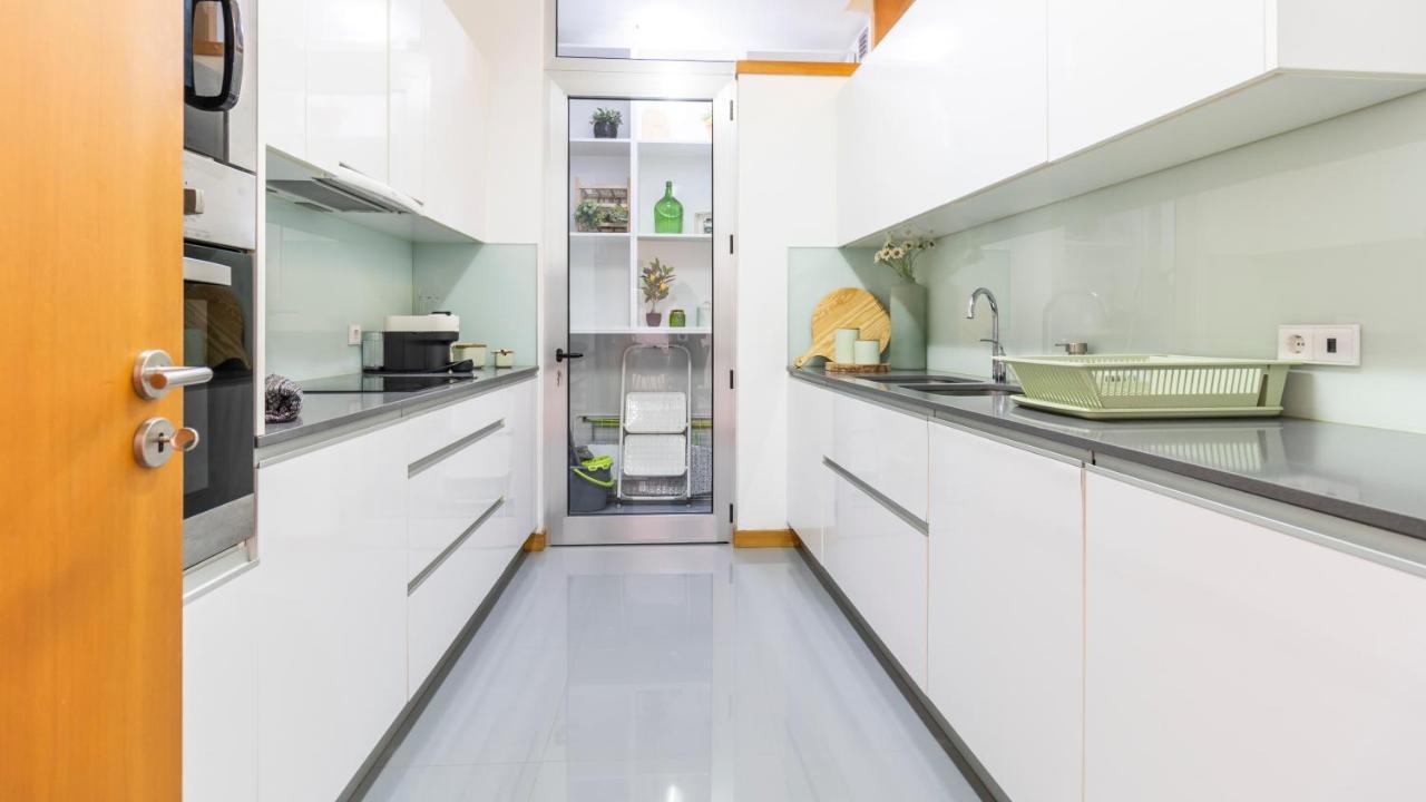 Apartment Mouzinho Downtown 2br W/ Parking By Lovelystay *