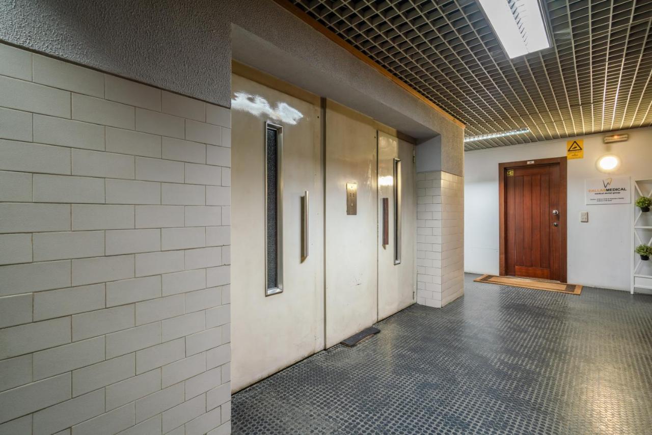 Host Wise - Peaceful Sunny Flat - Ace Location