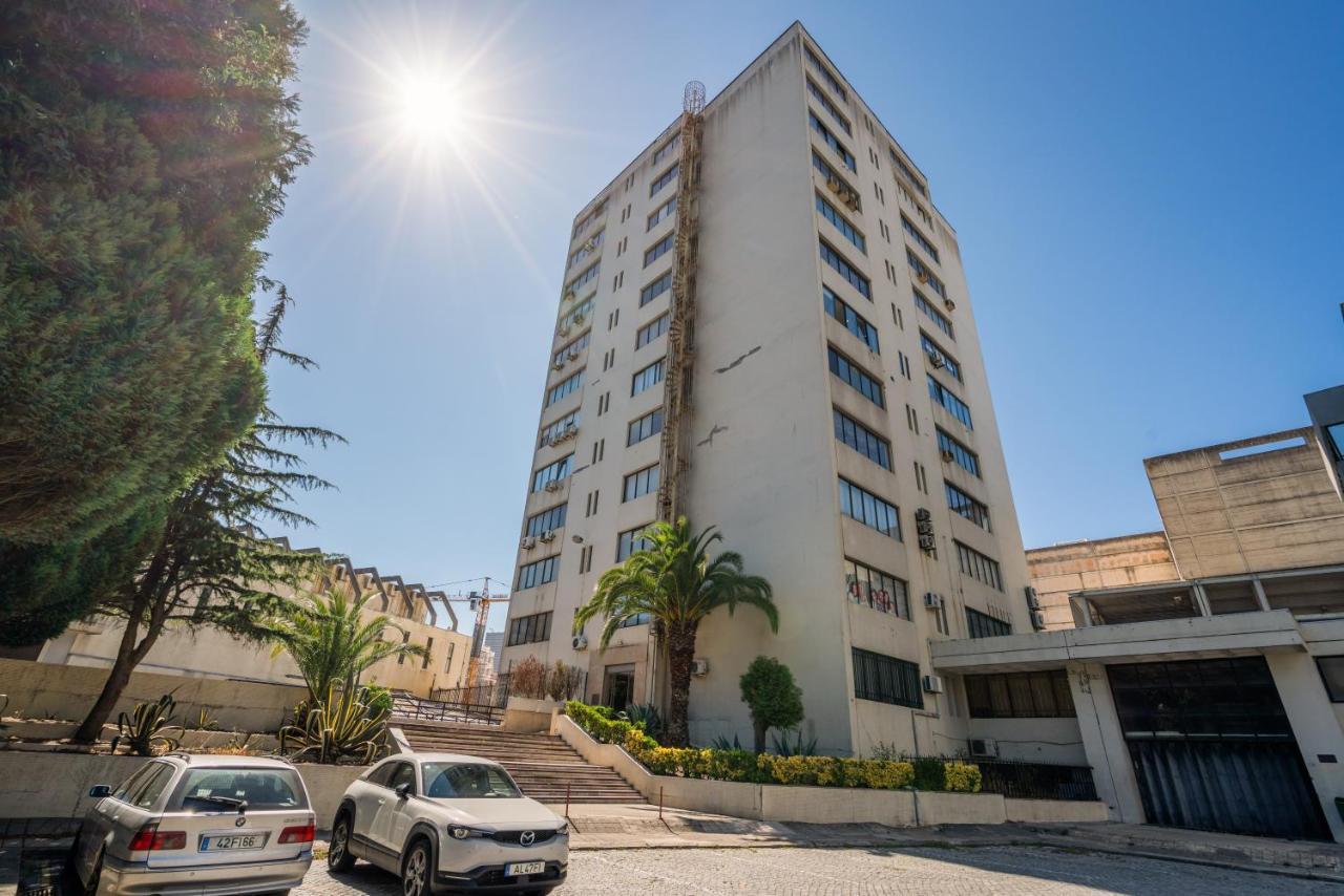 Host Wise - Peaceful Sunny Flat - Ace Location Apartment Porto