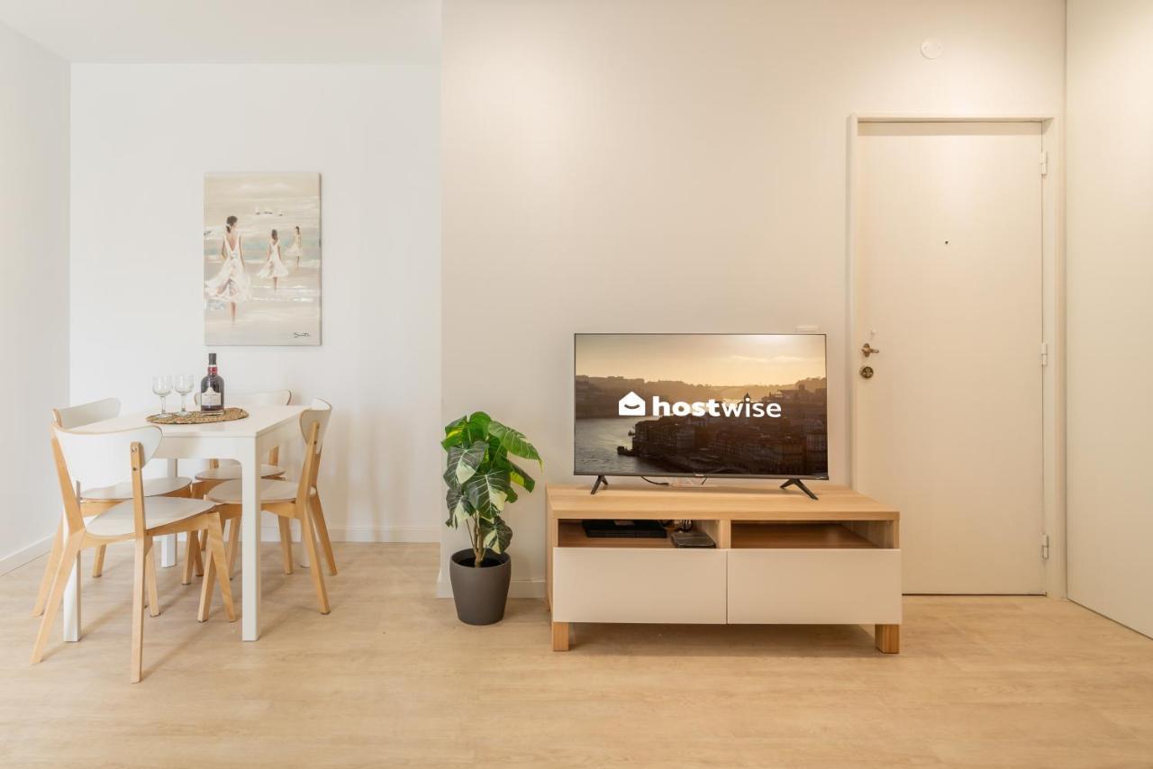 Host Wise - Peaceful Sunny Flat - Ace Location