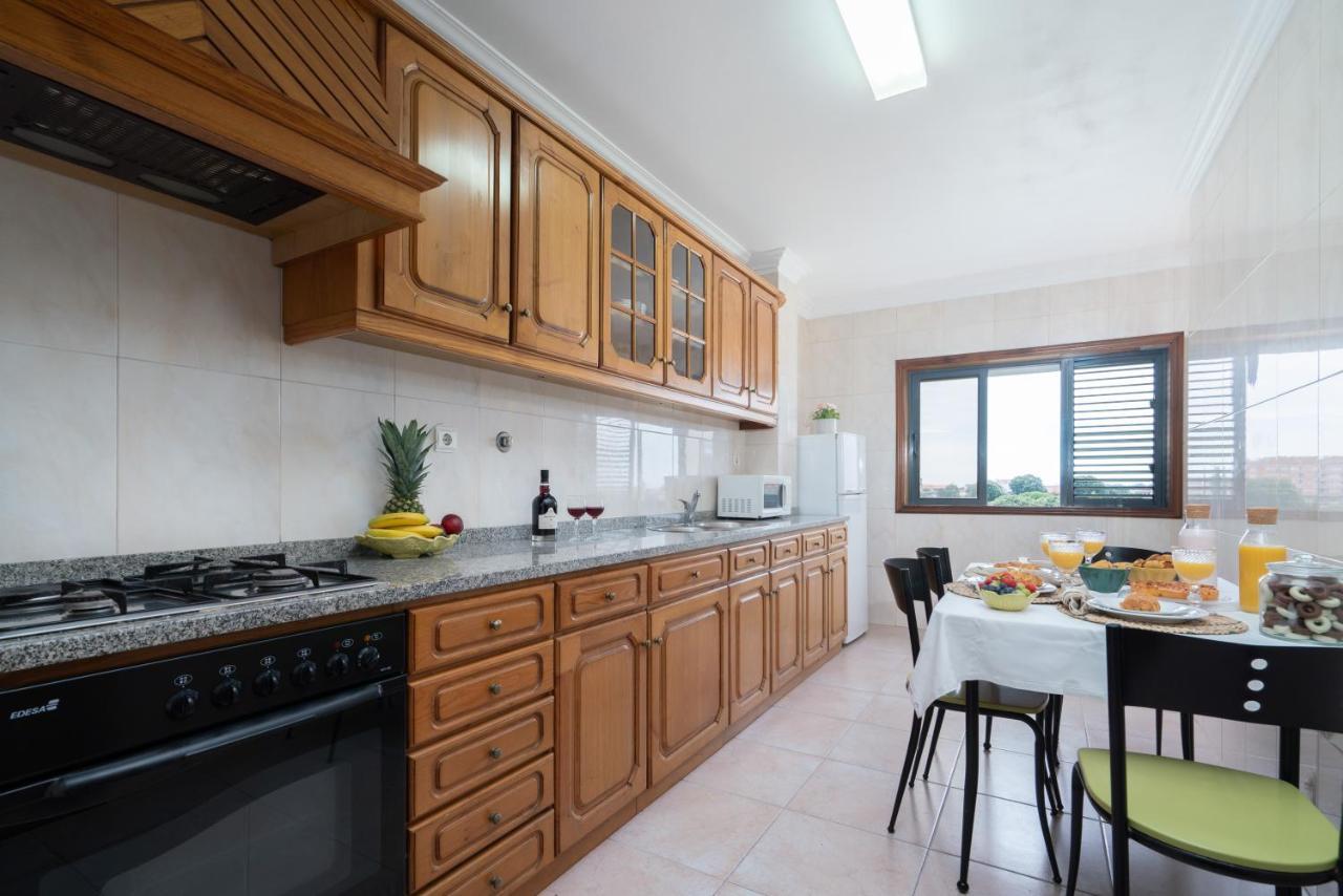 Sunny Cozy Flat W/ Terrace - Sao Joao Apartment *