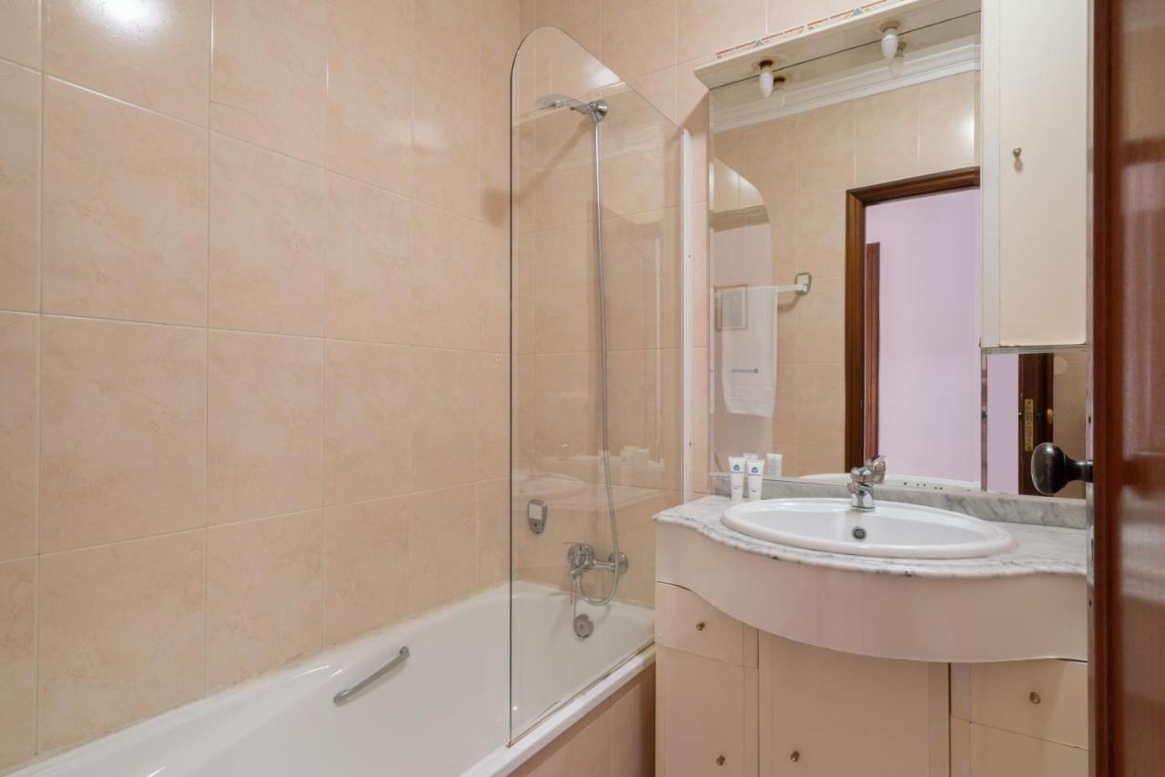 Sunny Cozy Flat W/ Terrace - Sao Joao Apartment *