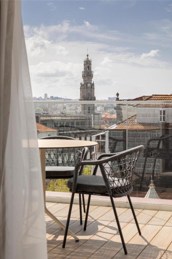 Wine & Books Hotel Porto