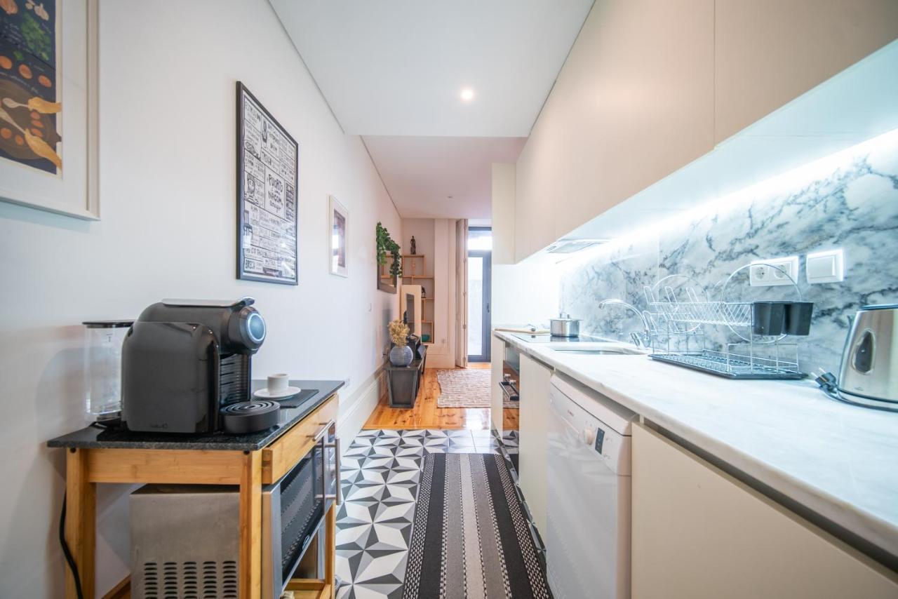 Apartment Joivy Modern Flat With Patio In Central Porto