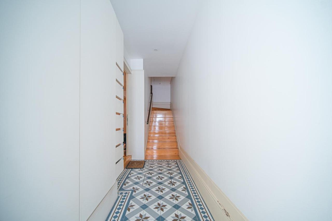 Joivy Modern Flat With Patio In Central *