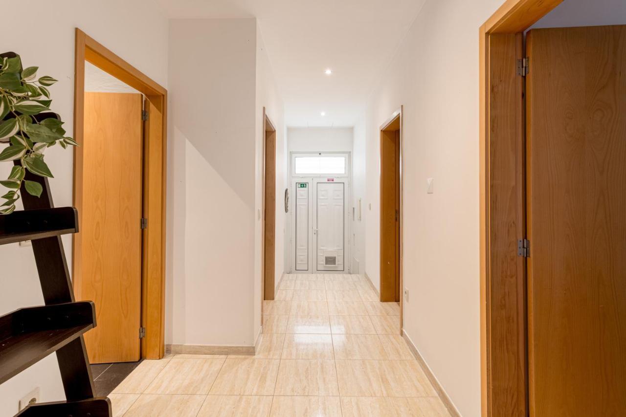 Joivy & Spacious In Apartment