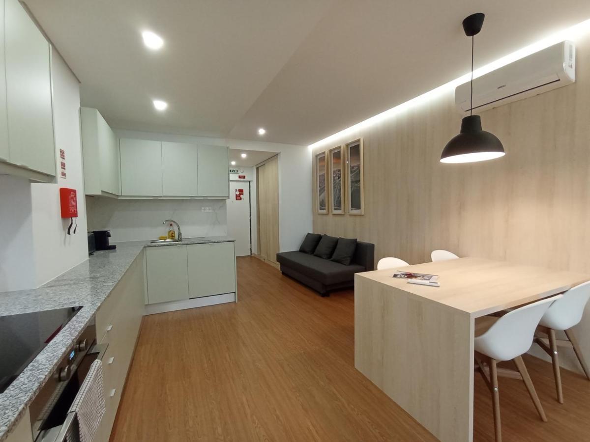 715 Gale Wi-fi, Estacionamento Apartment *