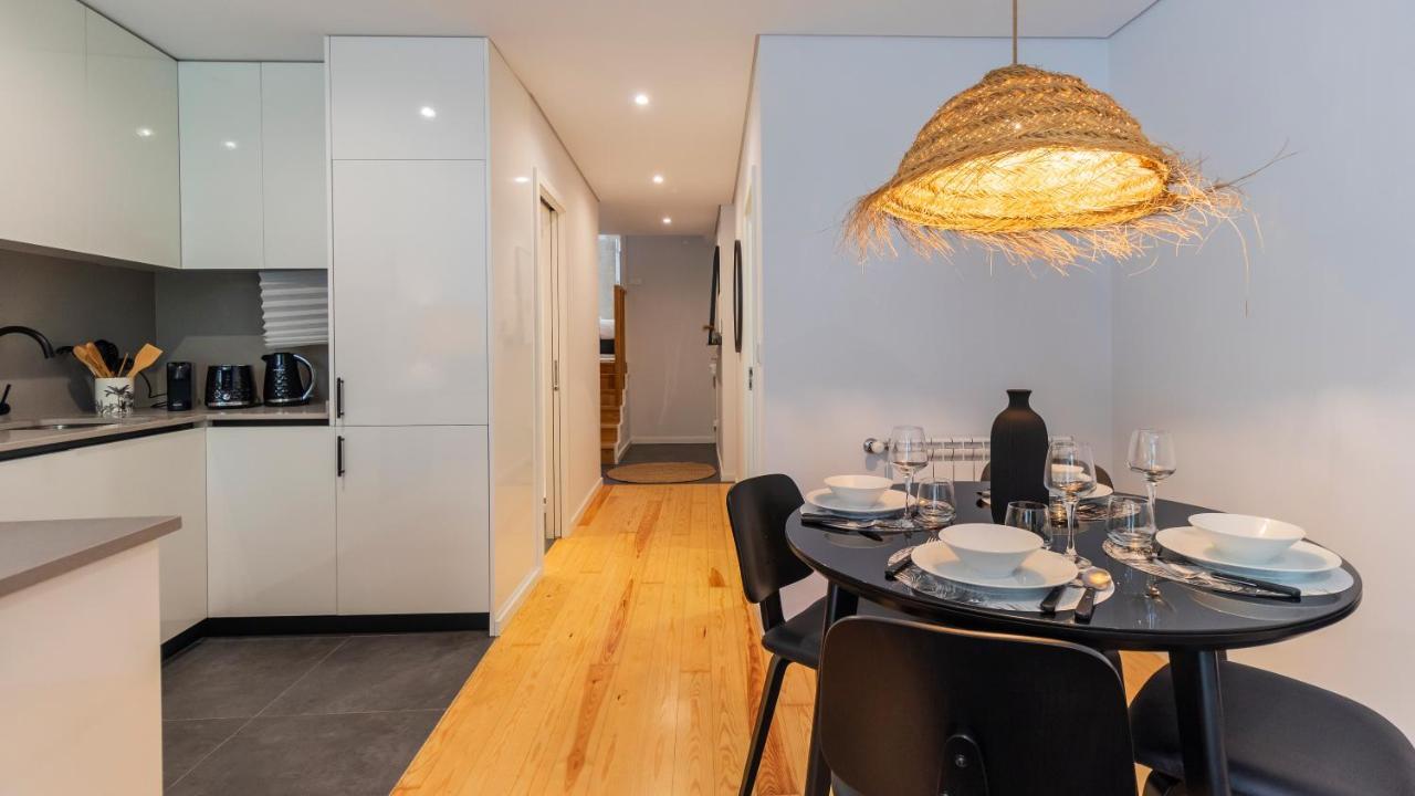 Premium 2br Flat Near Santa Catarina By Lovelystay Apartment Porto
