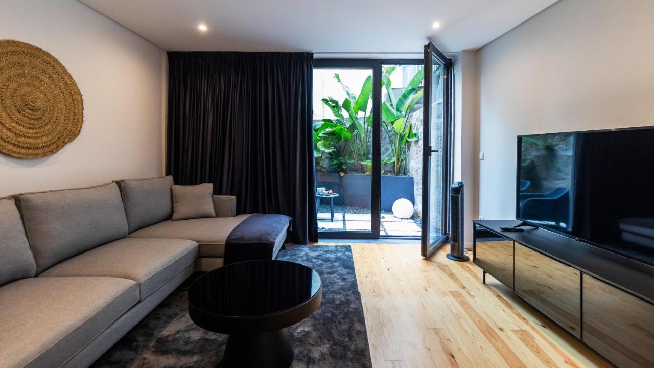 Premium 2br Flat Near Santa Catarina By Lovelystay Apartment Porto