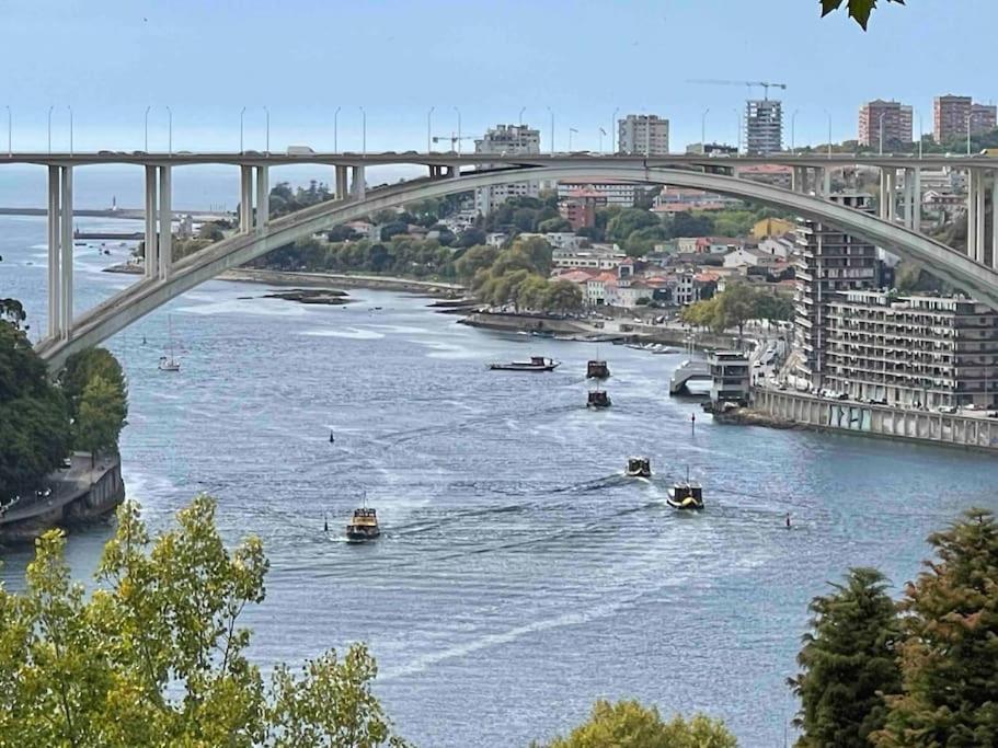 Sweet Clerigos Balcony View Appartement Porto