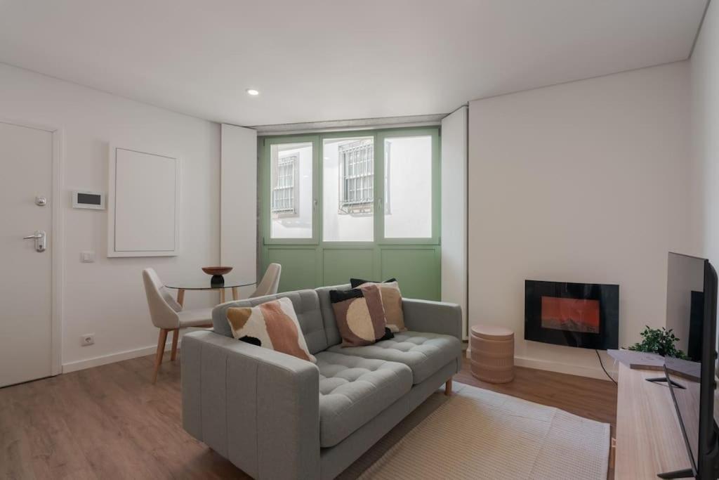 Apartment Mint Flat In Foz By The Douro Porto