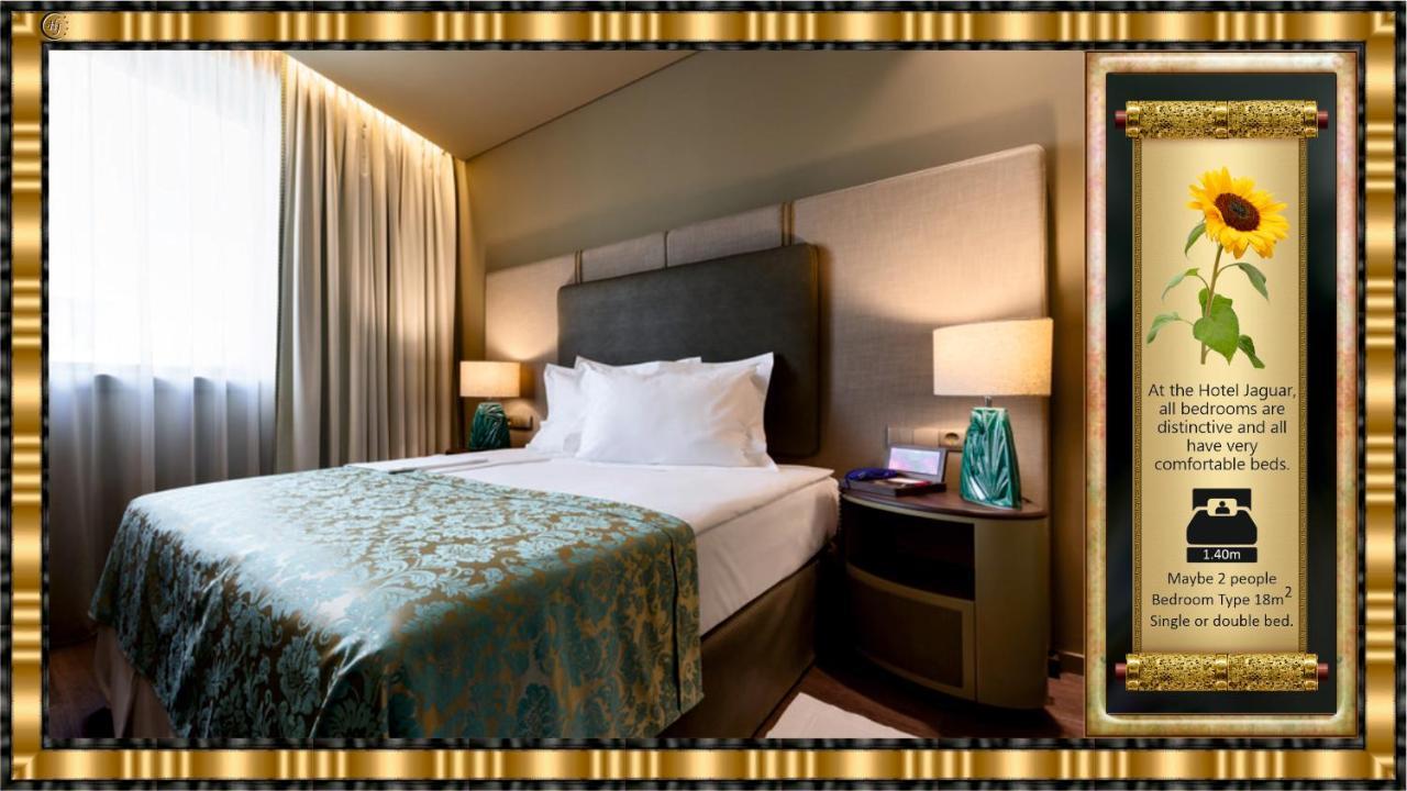 Jaguar - Airport To And Center And Vice-versa Is A Free And Continuous Shuttle Service From 7am To 8pm Hotel 4*