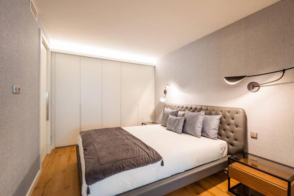 Renovato Deluxe Apartment *