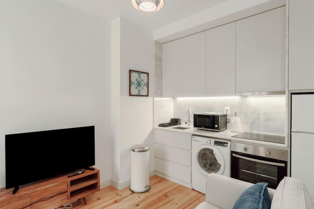 Cristelo 1 Bed Next To River Apartment *