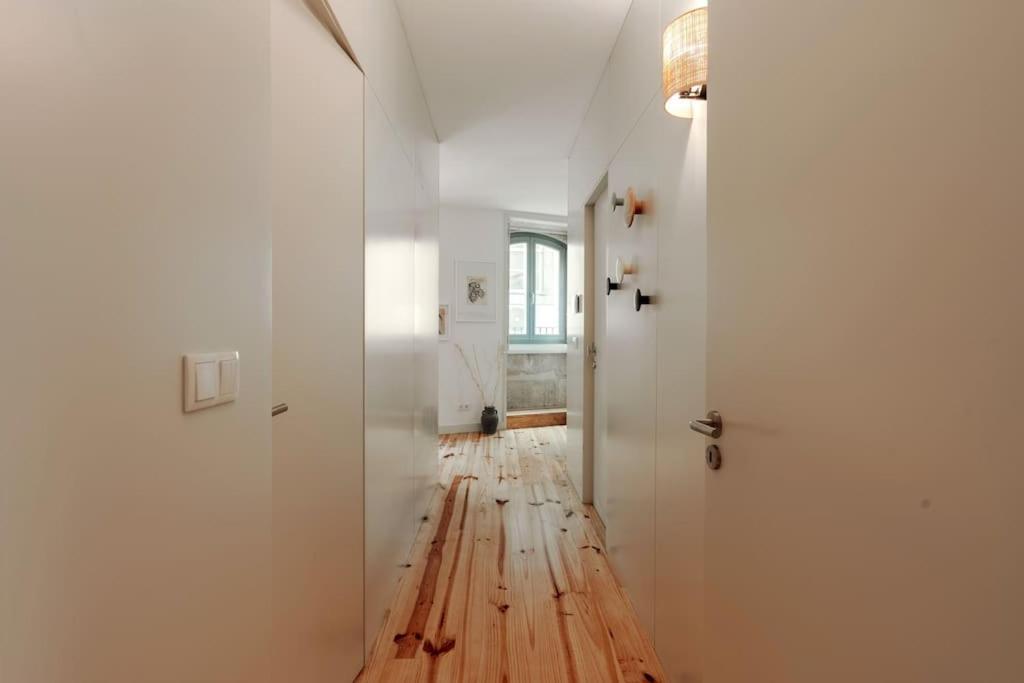 Cristelo 1 Bed Next To River Apartment