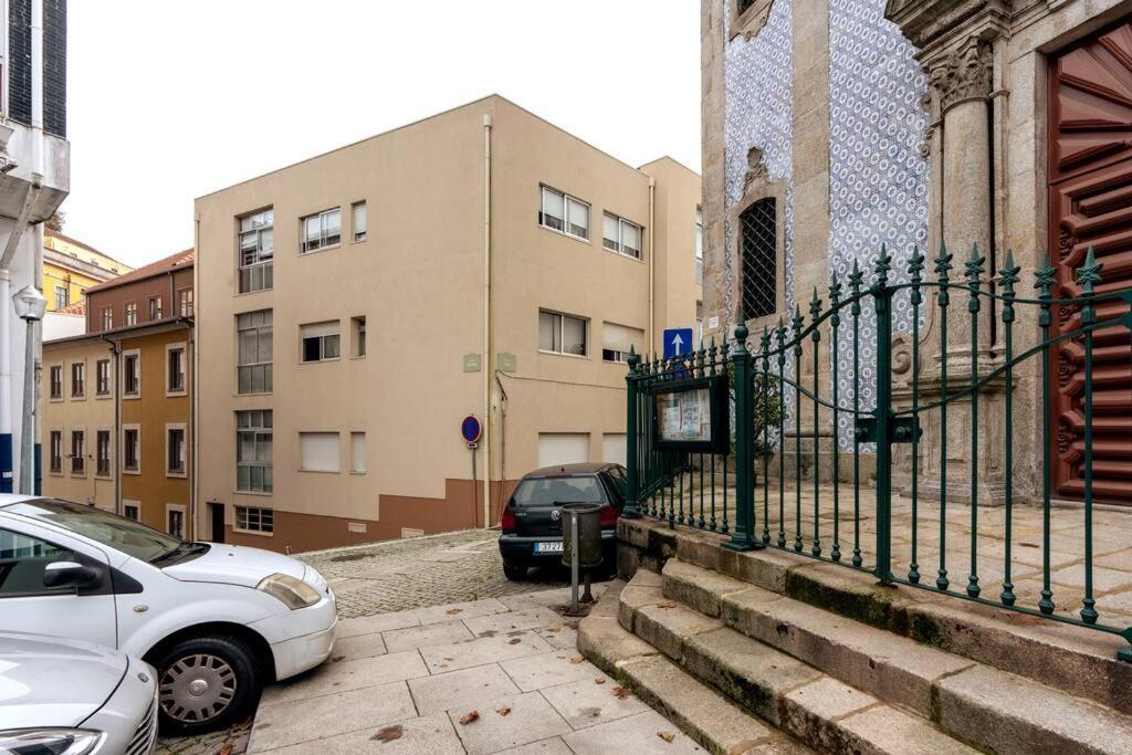 Cristelo 1 Bed Next To River Apartment *