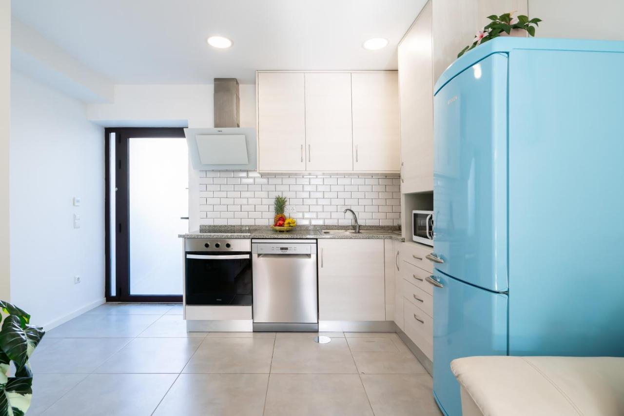 Host Wise - Elegant Colorful House W Private Terrace * Porto