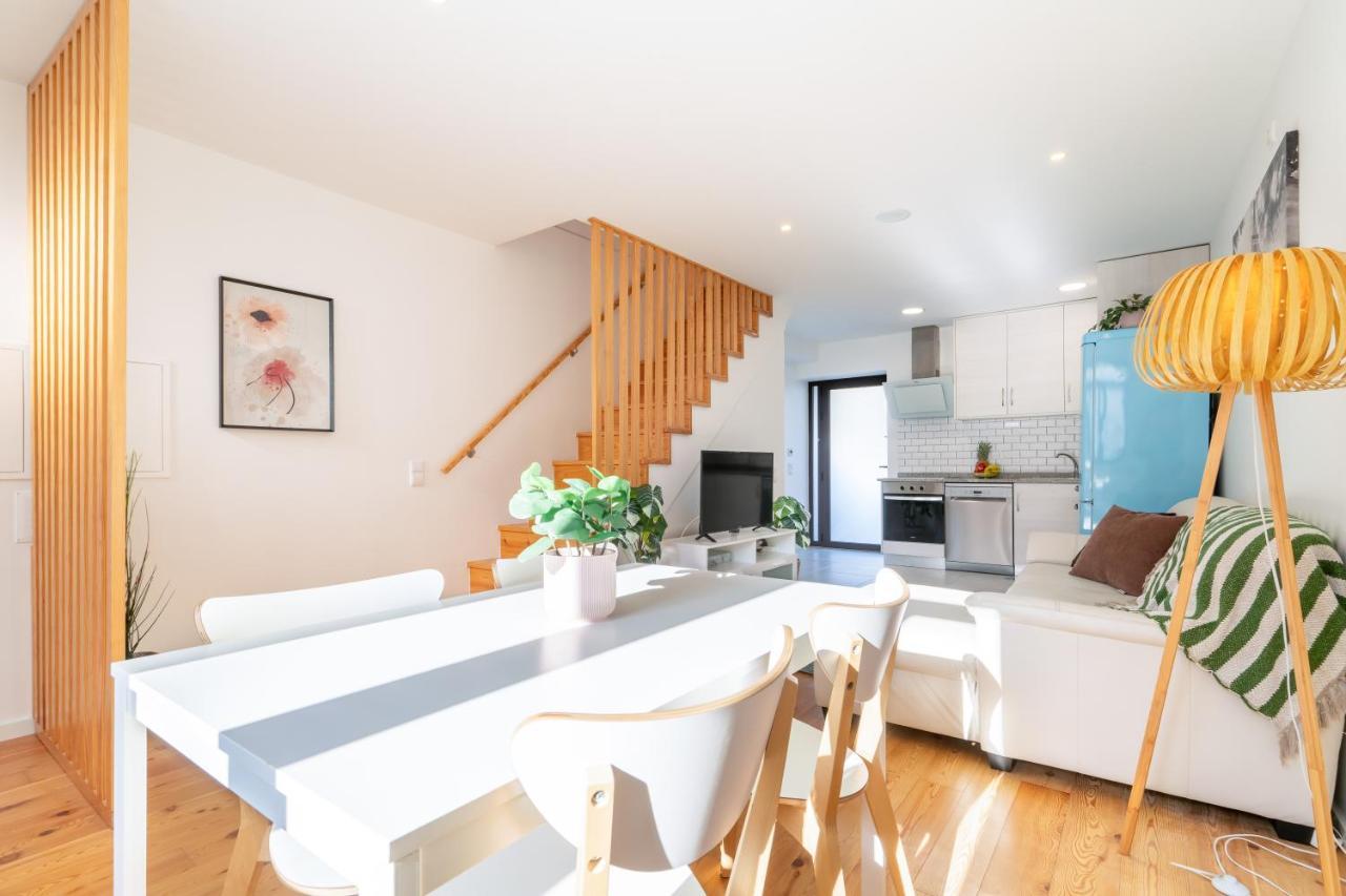 Host Wise - Elegant Colorful House W Private Terrace Holiday home Porto