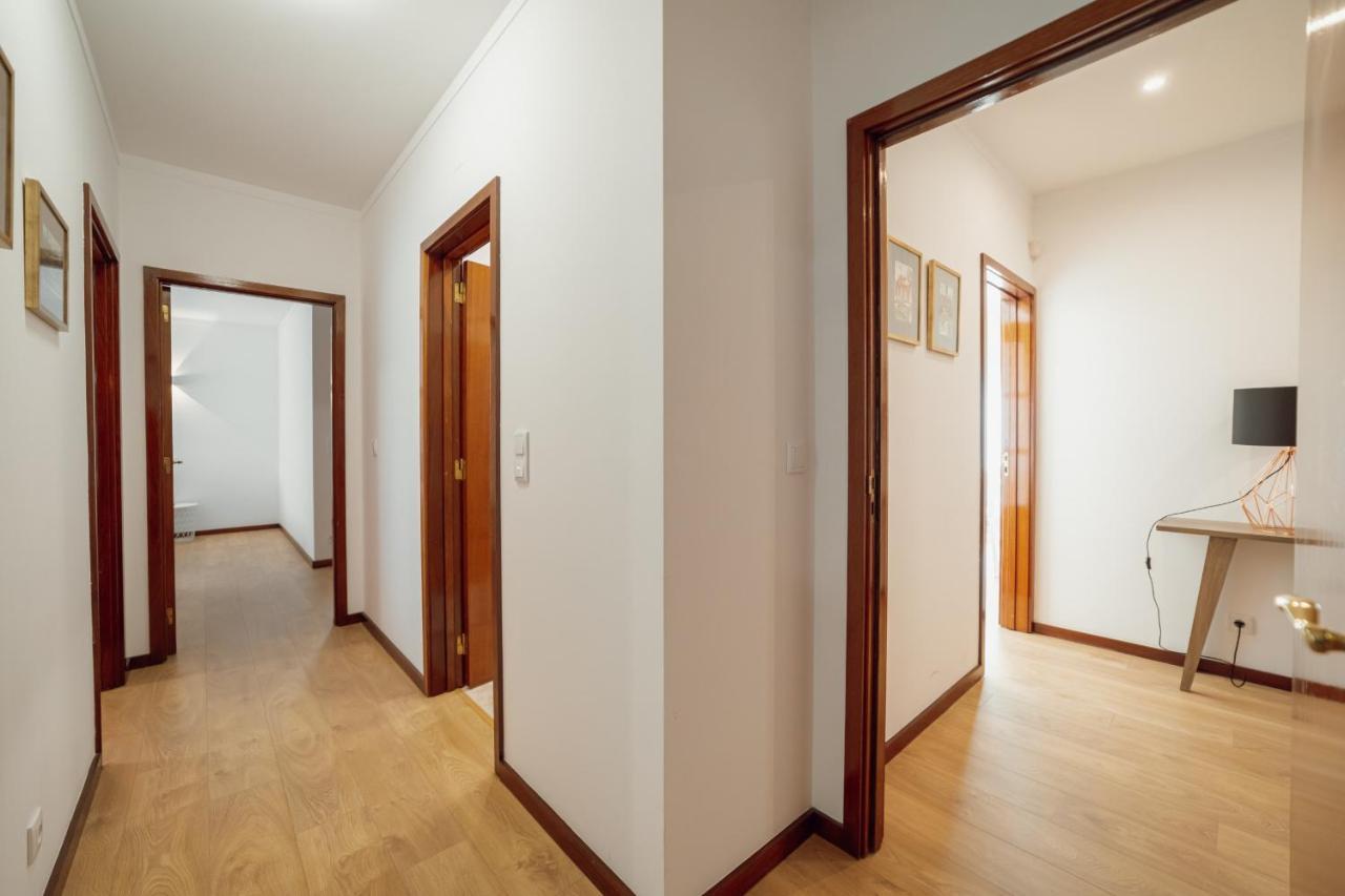 Apartment Center Grand With Seaview Terrace By Vacationy